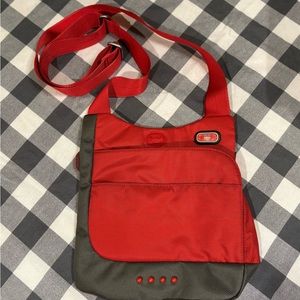 Tumi T-Tech Crossbody Messenger ~ LIKE NEW❤️